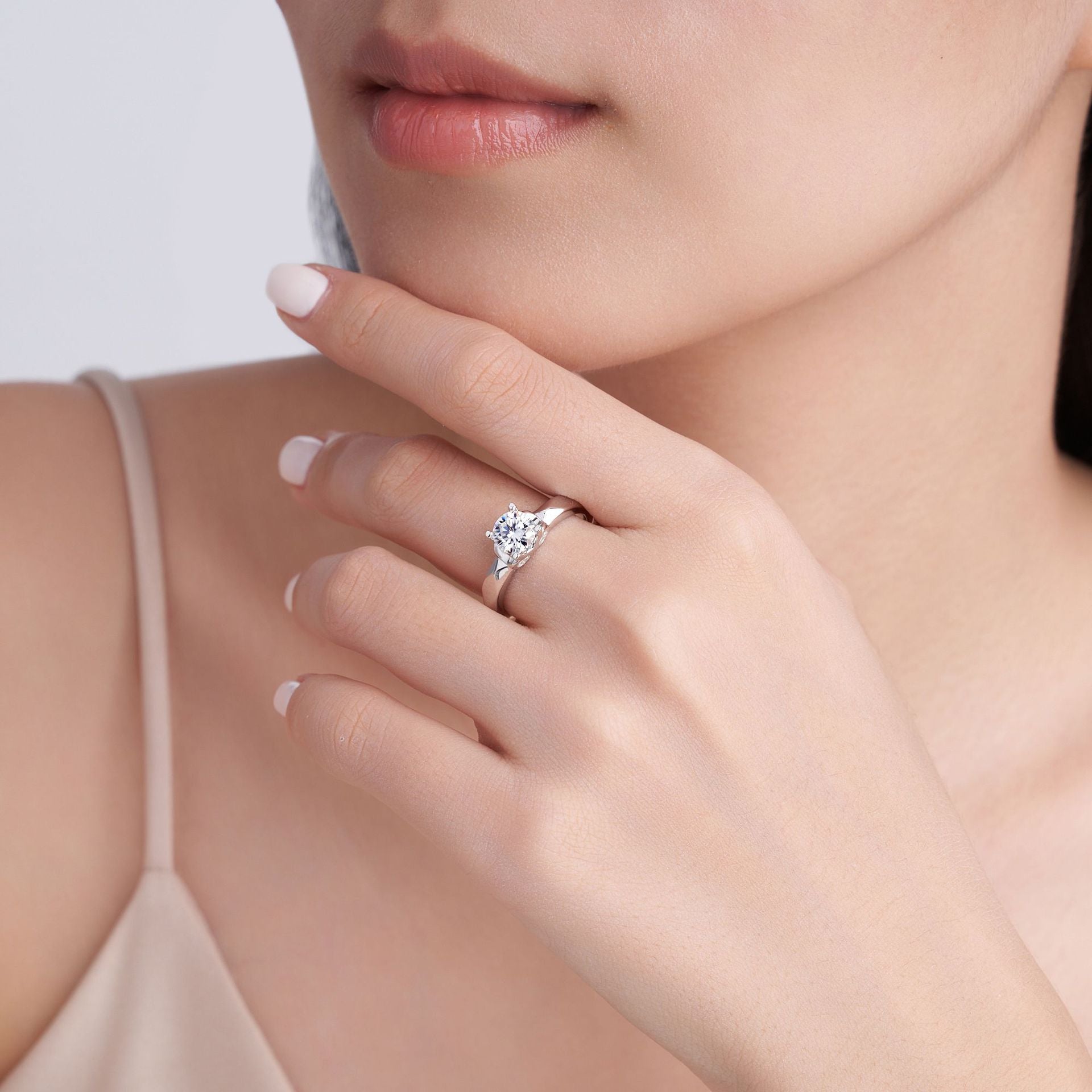 JIGrandeur™Sedona  Moissanite Ring