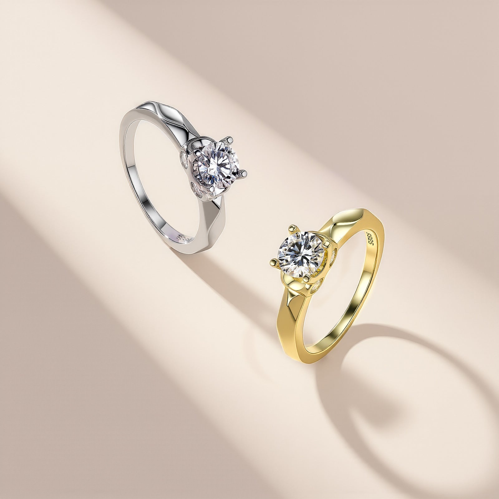 JIGrandeur™Sedona  Moissanite Ring