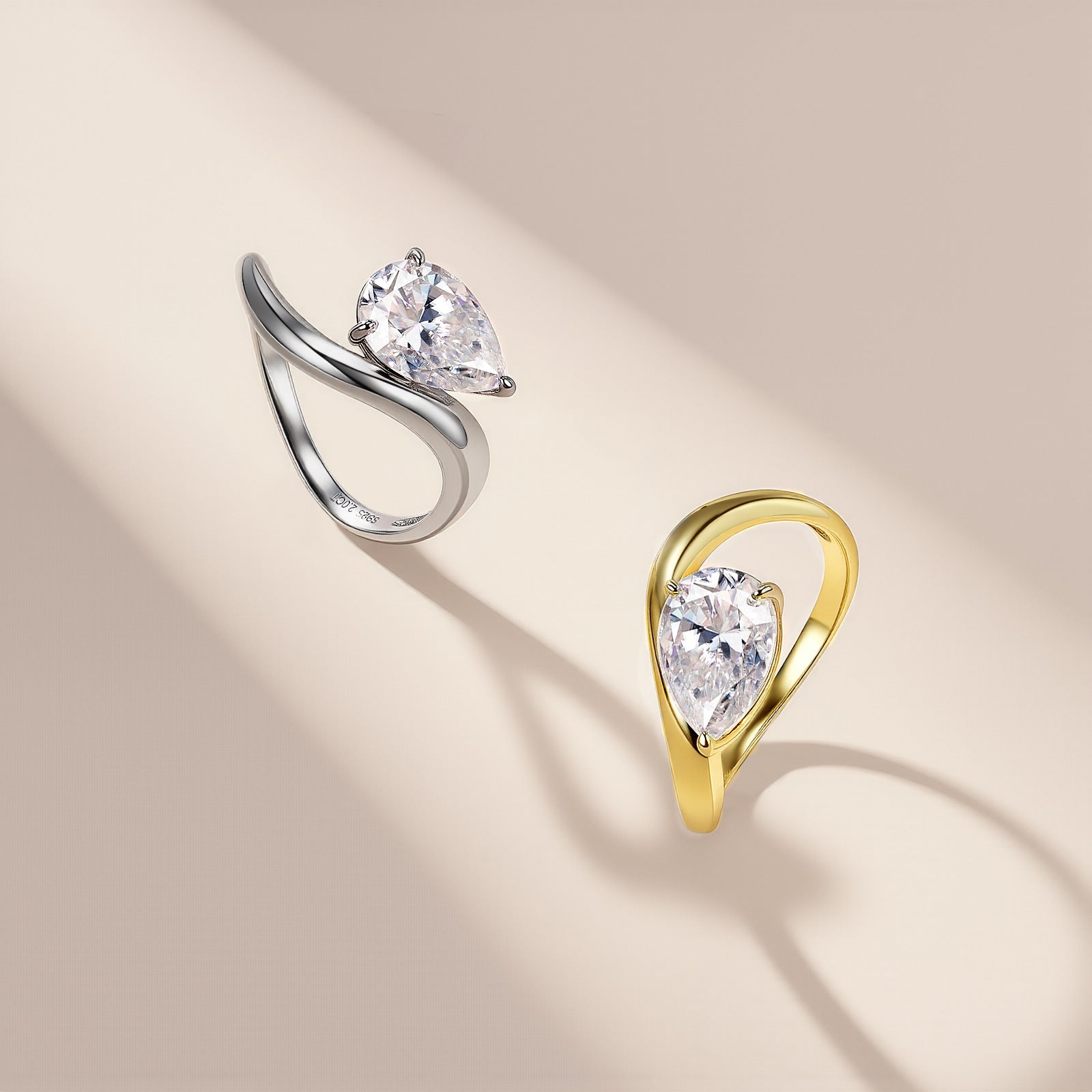JIGrandeur™ Alyra Moissanite Ring