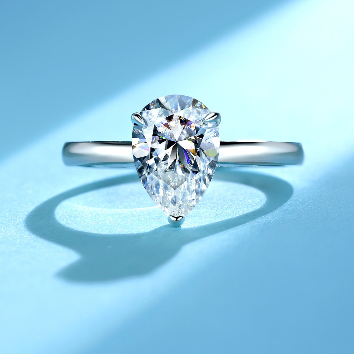 JIGrandeur™Velmira  Moissanite Ring