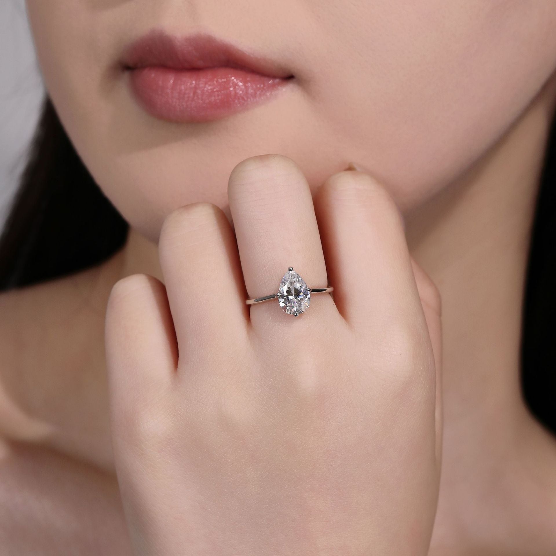 JIGrandeur™Celora  Moissanite Ring
