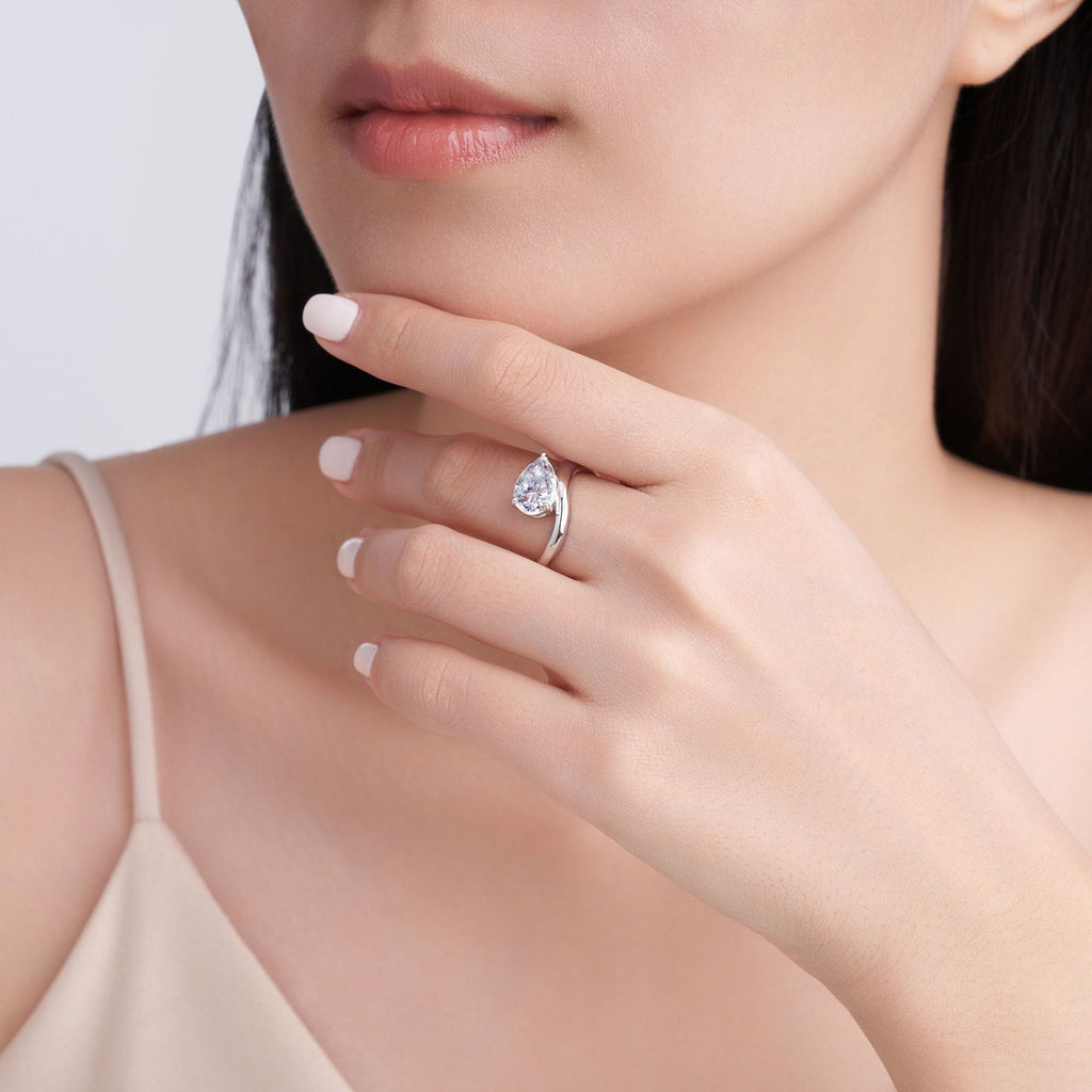 JIGrandeur™ Alyra Moissanite Ring