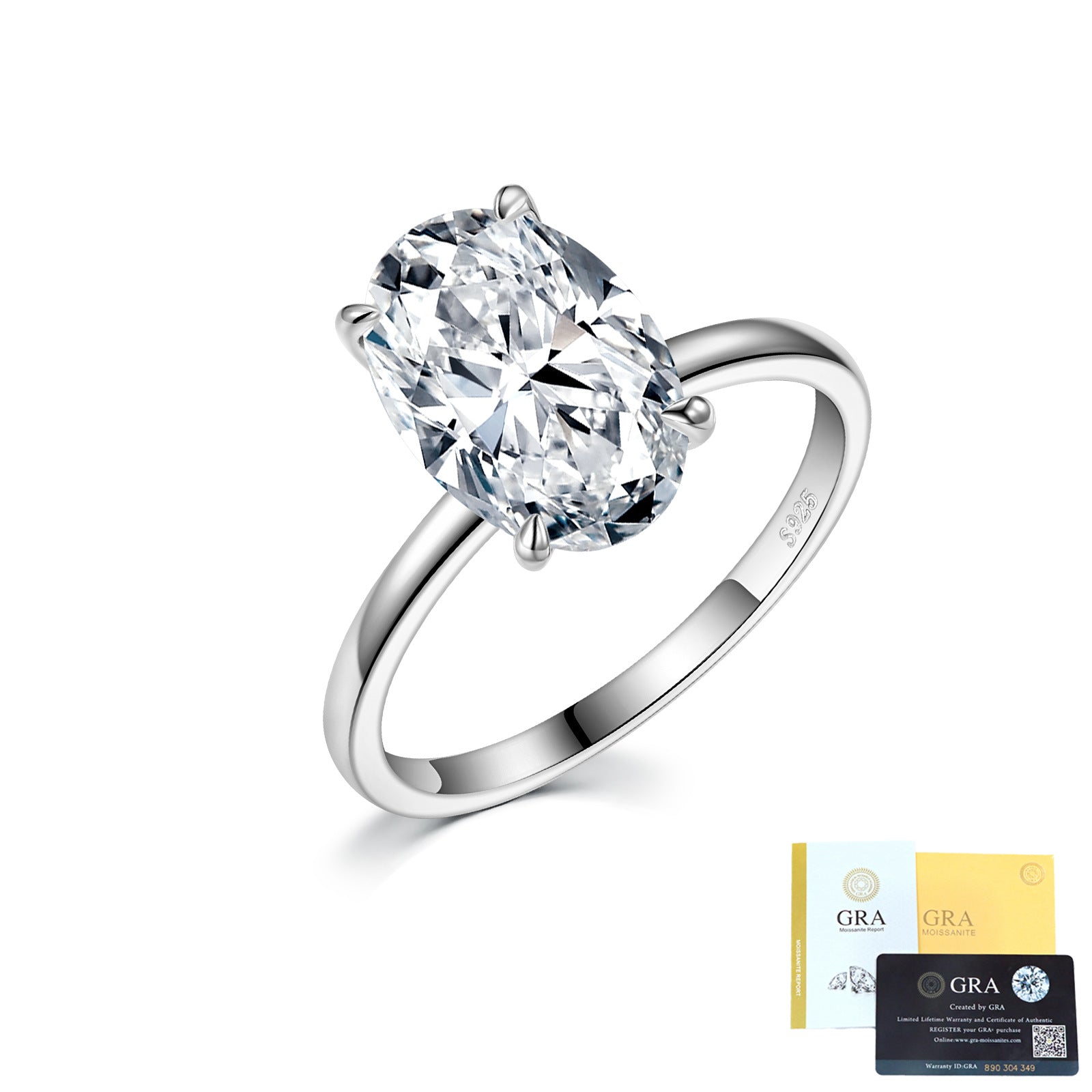 Grandeur™ Siena Oval Moissanite Ring