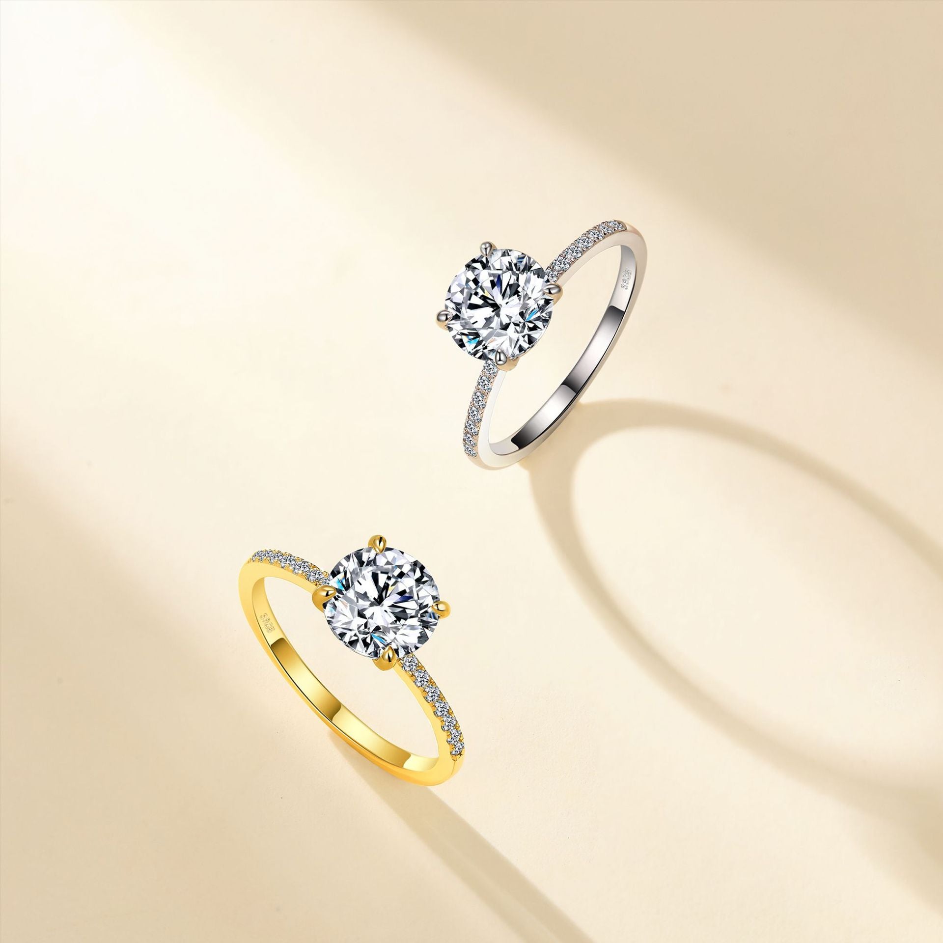 JIGrandeur™Elviora Moissanite Ring