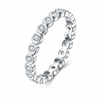 JIGrandeur™Aveline Moissanite Ring